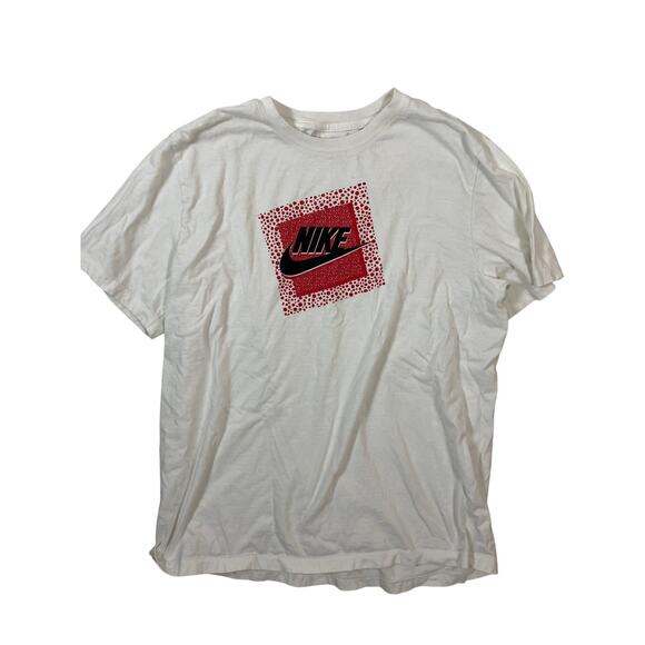 Nike White Red Swoosh Logo Mens XL Tshirt Red Box - Picture 1 of 4